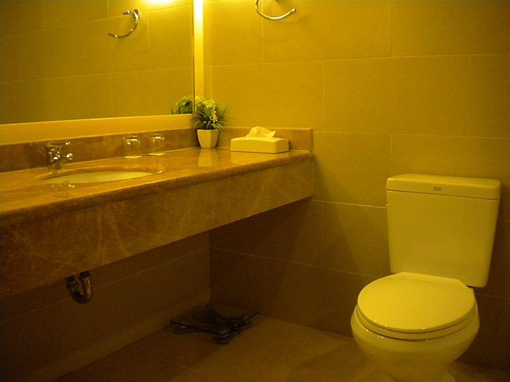 Hanting Hotel Shanghai Caohejing Yishan Road Exterior photo
